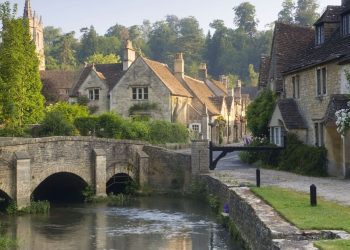 ‘Prettiest ever’ village with starring role in huge films but with two | UK | Travel