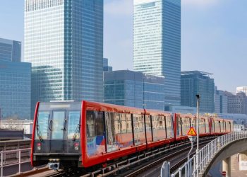 UK train forced to slow down and reason floors commuters | Travel News | Travel