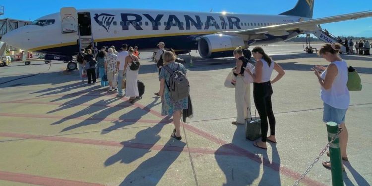 What Ryanair’s new smartphone boarding pass system means for passengers