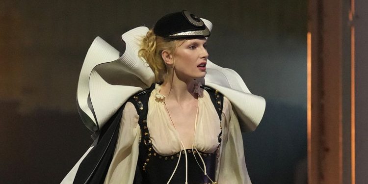 Alex Consani Gives ‘Orlando’ a Haute Couture Spin at Vogue World 2025: Hollywood