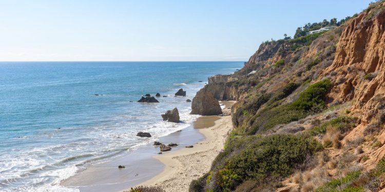 The Best Beaches in Los Angeles For Surf, Sand, and Sunny Days