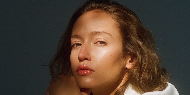 13 Best Face Serums of 2025, According to Dermatologists