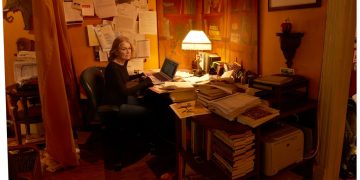 25 Years Later, Annie Leibovitz Raises the ‘Question of Women’ Again