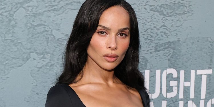 Zoë Kravitz Joins Team (Micro!) Bob