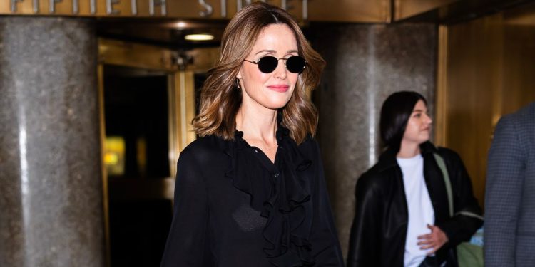 Rose Byrne on Her ‘Punk-Rock’ New Film, ‘If I Had Legs I’d Kick You’