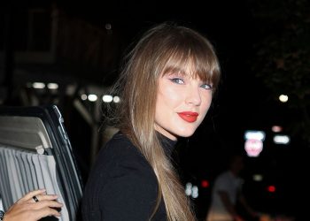 Taylor Swift Goes ‘Folklore’ for Fall