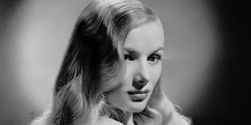 The History of Old Hollywood Glamour