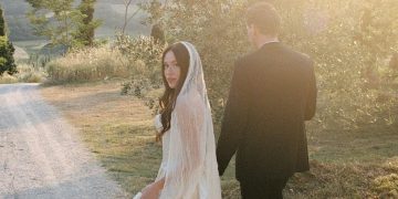 The Bride Wore a Botticelli-Inspired Vintage Gown for Her Wedding at a 14th-Century Hamlet in Italy