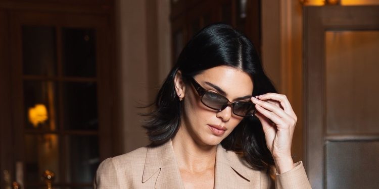 The Free Wellness Trick Kendall Jenner Uses During Fashion Month