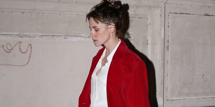 Kristen Stewart Takes Parisian Chic Very Literally