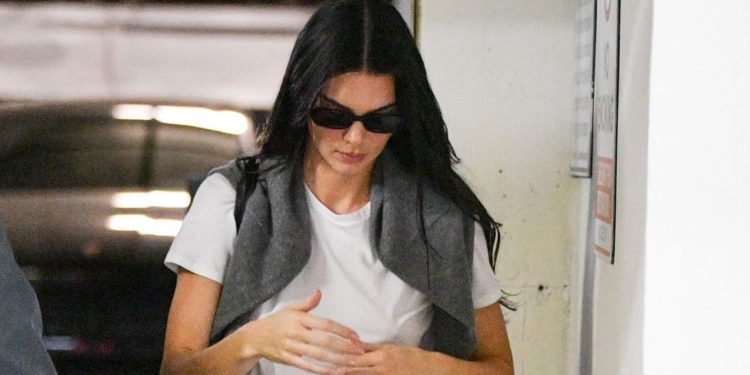 Kendall Jenner and Mary-Kate Olsen Stick to Their Own Style Codes for Sushi