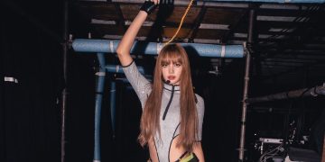 Lisa’s Stylists Brett Alan Nelson and Nan Nist on What Makes the Perfect Tour Look