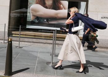 30+ Best Handbags of 2025— Go-To Purses for Work, Weekends & More