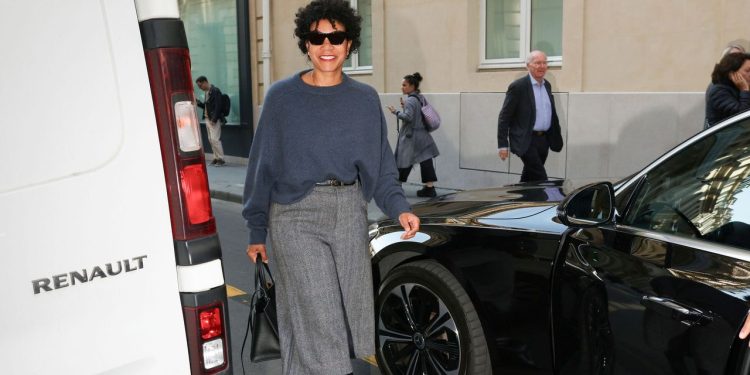 How to Style Knee-High Boots—7 Fall-Ready Outfit Ideas