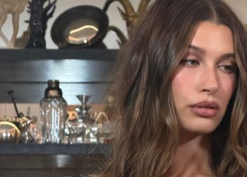 You Can Now Buy Hailey Bieber’s “Seamless” Hair Extensions