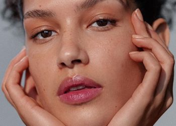 10 Best Lip Stains for Long-Lasting Color