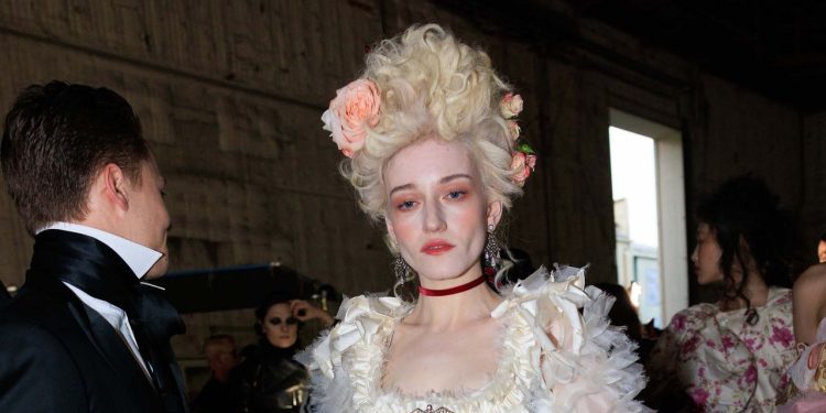 Julia Garner Took on a New Role at Vogue World 2025: Hollywood