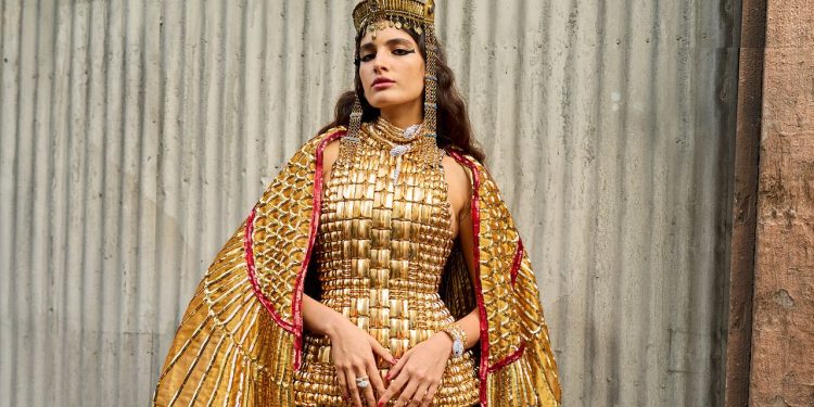 A Look at Elizabeth Taylor’s Many On-Screen Bulgari Moments