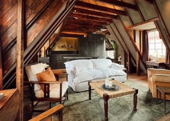 The 10 Best Airbnbs in Scotland for a Folkloric Fall Getaway