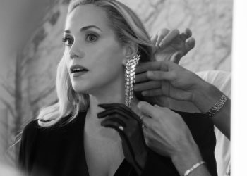 Elizabeth Berkley, the OG Showgirl, Hits Paris Fashion Week