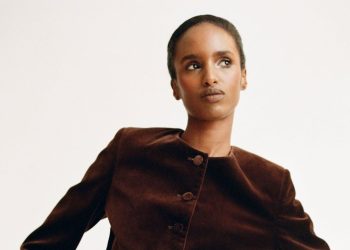 9 Very Luxe and Lustrous Velvet Outfit Ideas to Try This Winter