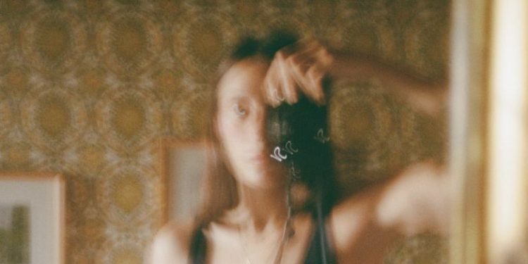 “The Day My Mother Cried” by Giulia Linarta