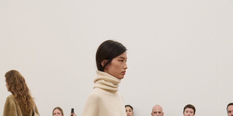 8 Winter Fashion Trends Vogue Editors Are Shopping