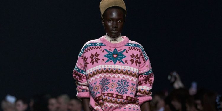 Can Men Wear Pink? The Runways Think So