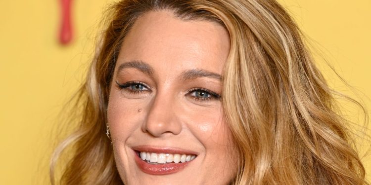 Blake Lively’s Date Night Hair Comes With a ‘Gossip Girl’ Reference