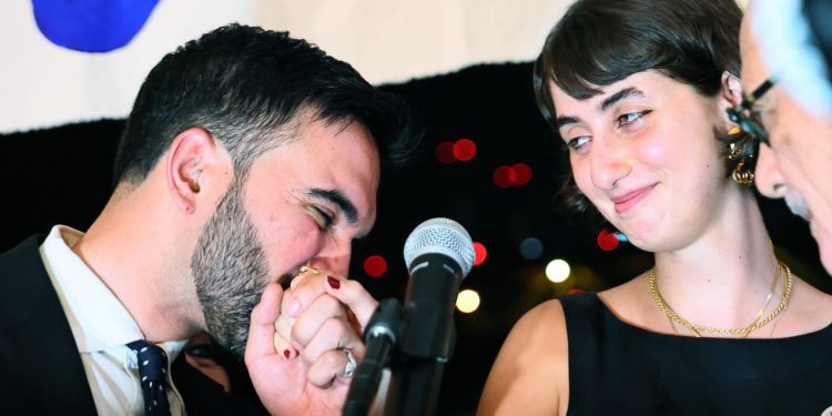 Zohran Mamdani and Rama Duwaji Are Making Finding Love on Hinge Seem Possible Again