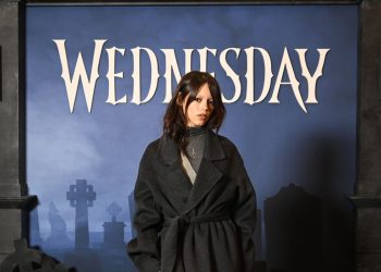 Jenna Ortega Road Tests This Petite Girl-Approved Denim Trend