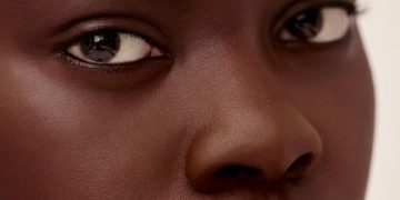 10 Best Setting Powders Ensure Long-Lasting Makeup Wear and Control Excess Shine