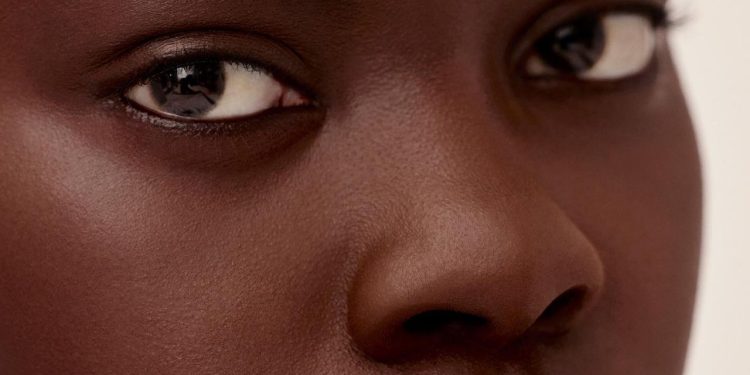 10 Best Setting Powders Ensure Long-Lasting Makeup Wear and Control Excess Shine