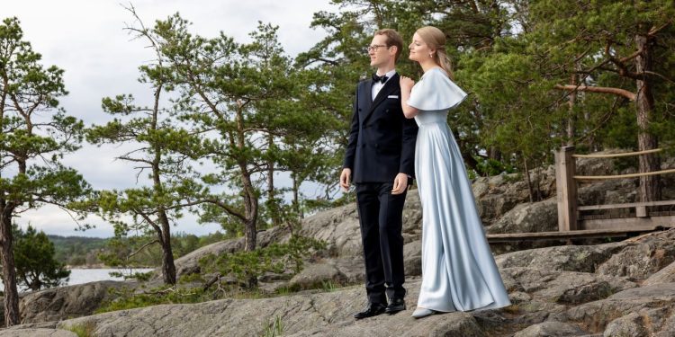 Flora Vesterberg Celebrated Her Fifth Wedding Anniversary at an Art Museum on the Stockholm Archipelago