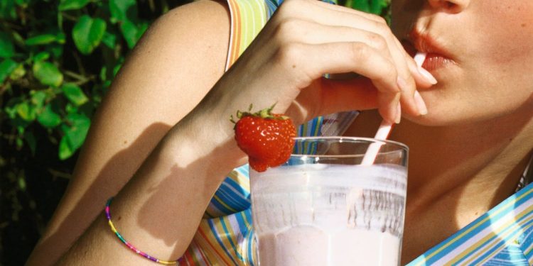 What Makes a Truly Healthy Breakfast Smoothie? Glucose Goddess Breaks It Down