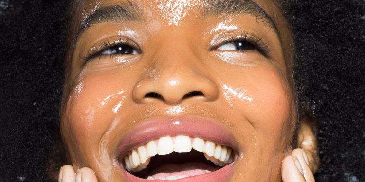 How To Incorporate Glycolic Acid Into Your Skincare Routine, According To The Experts
