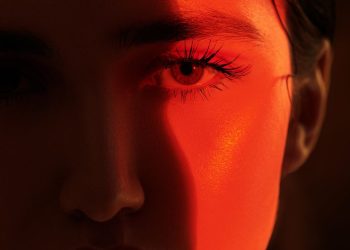 5 Best Omnilux Red Light Therapy Devices, According to Experts