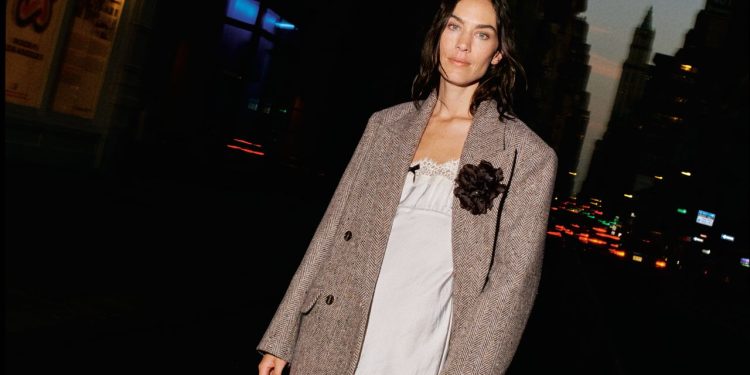 Alexa Chung for Madewell’s Holiday Collection Is a Love Letter to New York