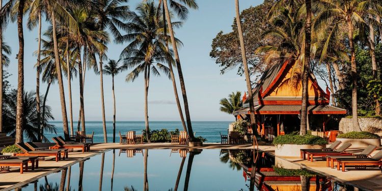 The 17 Best Tropical Honeymoon Destinations For Post-Nuptial Bliss