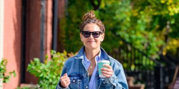 Katie Holmes Reminds Us of Her Next Chosen It-Bag