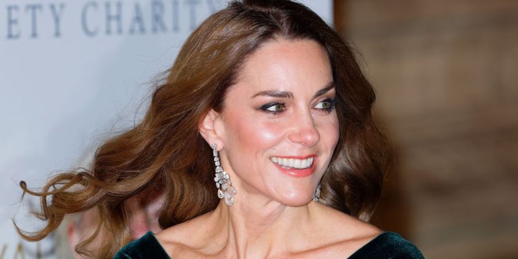 Kate Middleton’s Dazzling Chandelier Earrings Are Steeped in Royal History