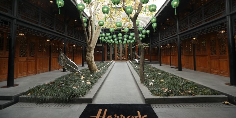 Harrods to Exit China in January 2026