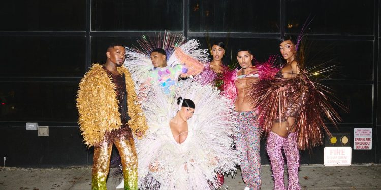 How the House of Gorgeous Gucci Prepared for the Porcelain Ball