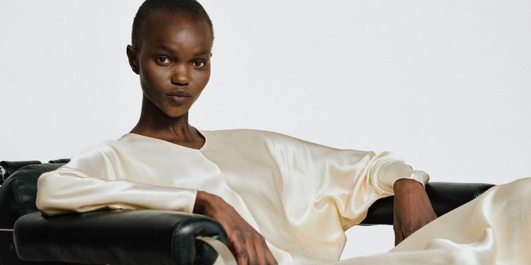 The Minimalist’s Holiday Style Guide