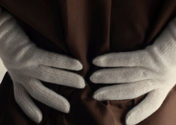 40 Best Winter Gloves to Shop in 2025—Leather, Cashmere, Wool & Shearling