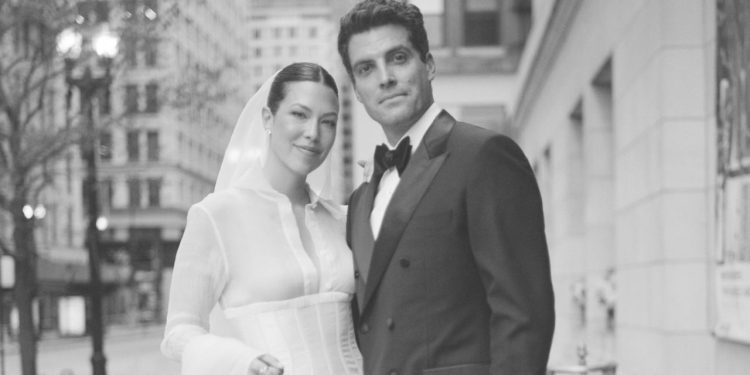 This Fashion Editor Bride Carried a Sugar Flower Bouquet for Her Chicago Wedding