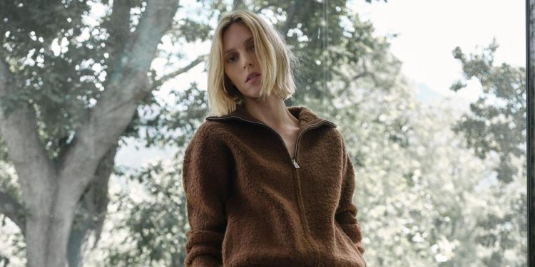 Zara’s Black Friday Sale Has Arrived—Stock Up on Coats, Knits & More