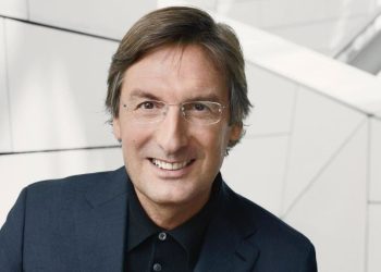Pietro Beccari takes charge of the LVMH Fashion Group, Remains CEO of Louis Vuitton